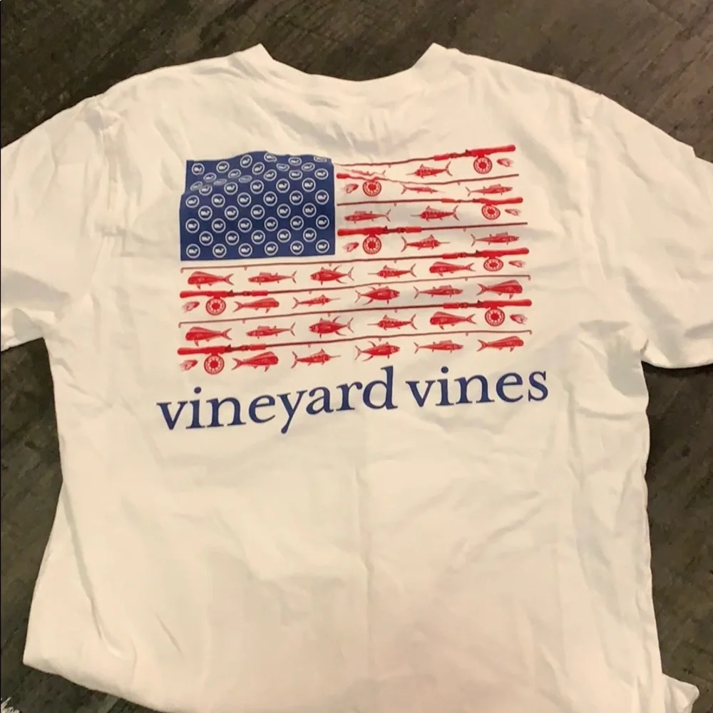 COPY - Vineyard vines shirt - Picture 2 of 2